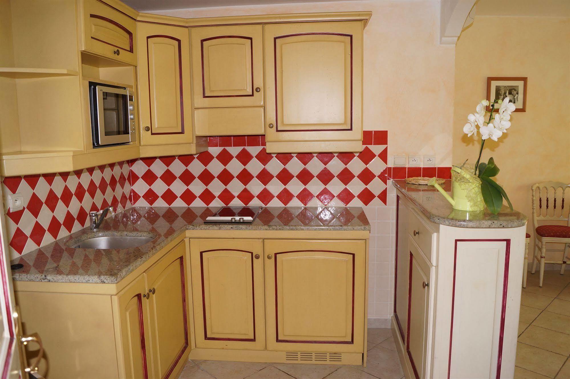 Hotel & Spa La Villa سانت ماكسيم المظهر الخارجي الصورة