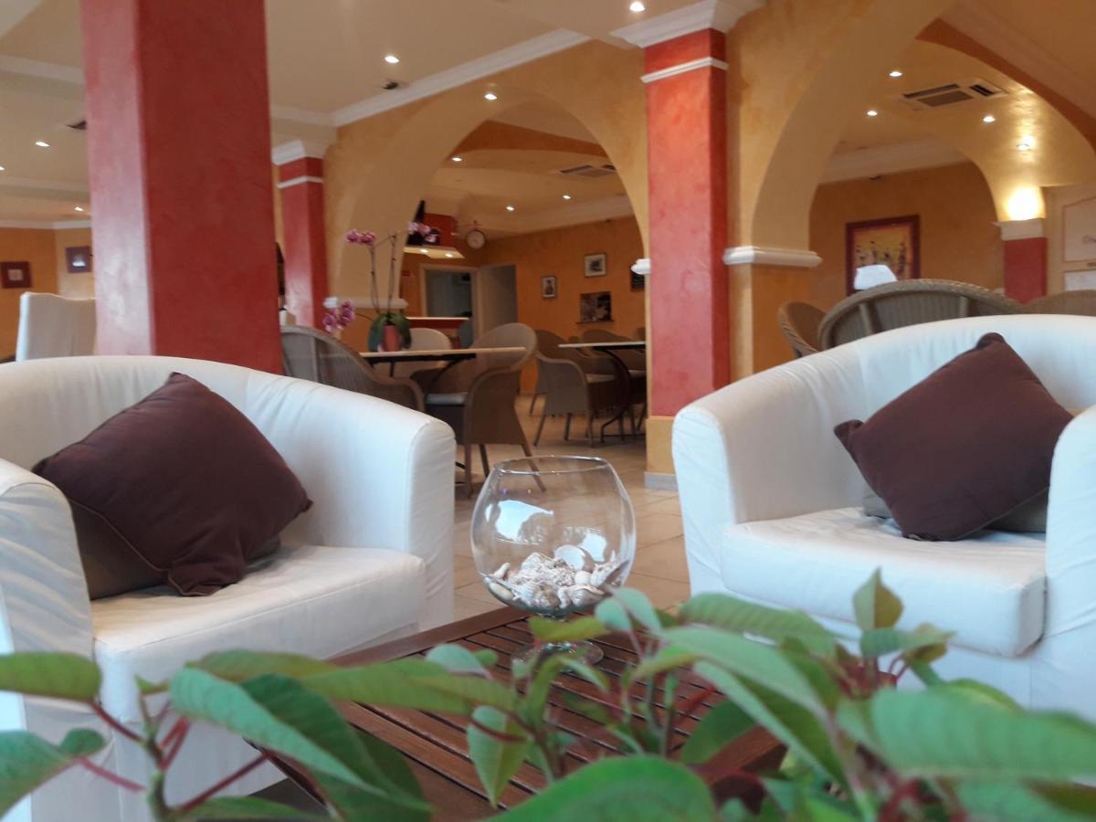 Hotel & Spa La Villa سانت ماكسيم المظهر الخارجي الصورة